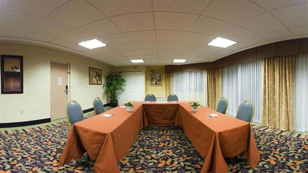 Holiday Inn Express Hotel Clearwater East - Icot Center By Ihg Пинеллас-Парк Экстерьер фото