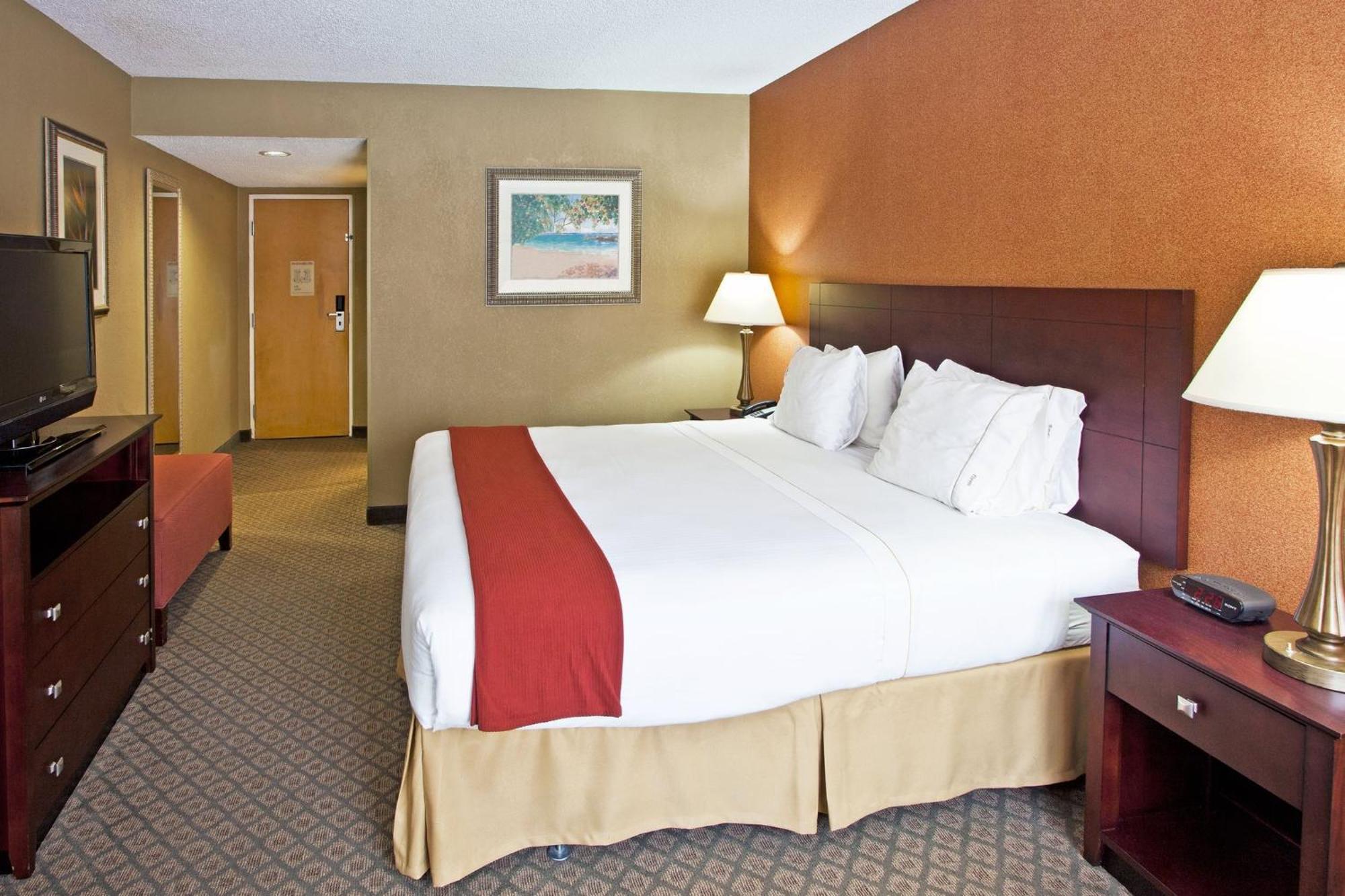 Holiday Inn Express Hotel Clearwater East - Icot Center By Ihg Пинеллас-Парк Экстерьер фото