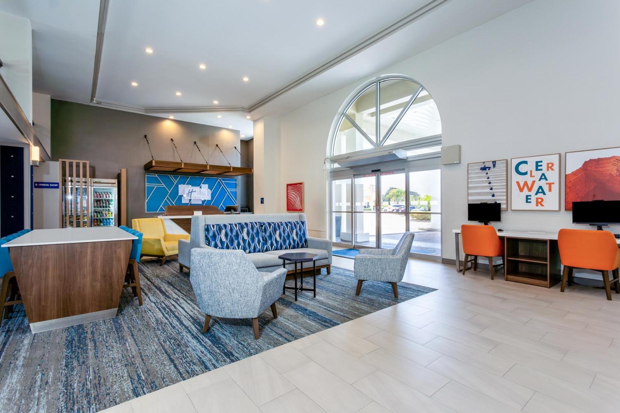 Holiday Inn Express Hotel Clearwater East - Icot Center By Ihg Пинеллас-Парк Экстерьер фото