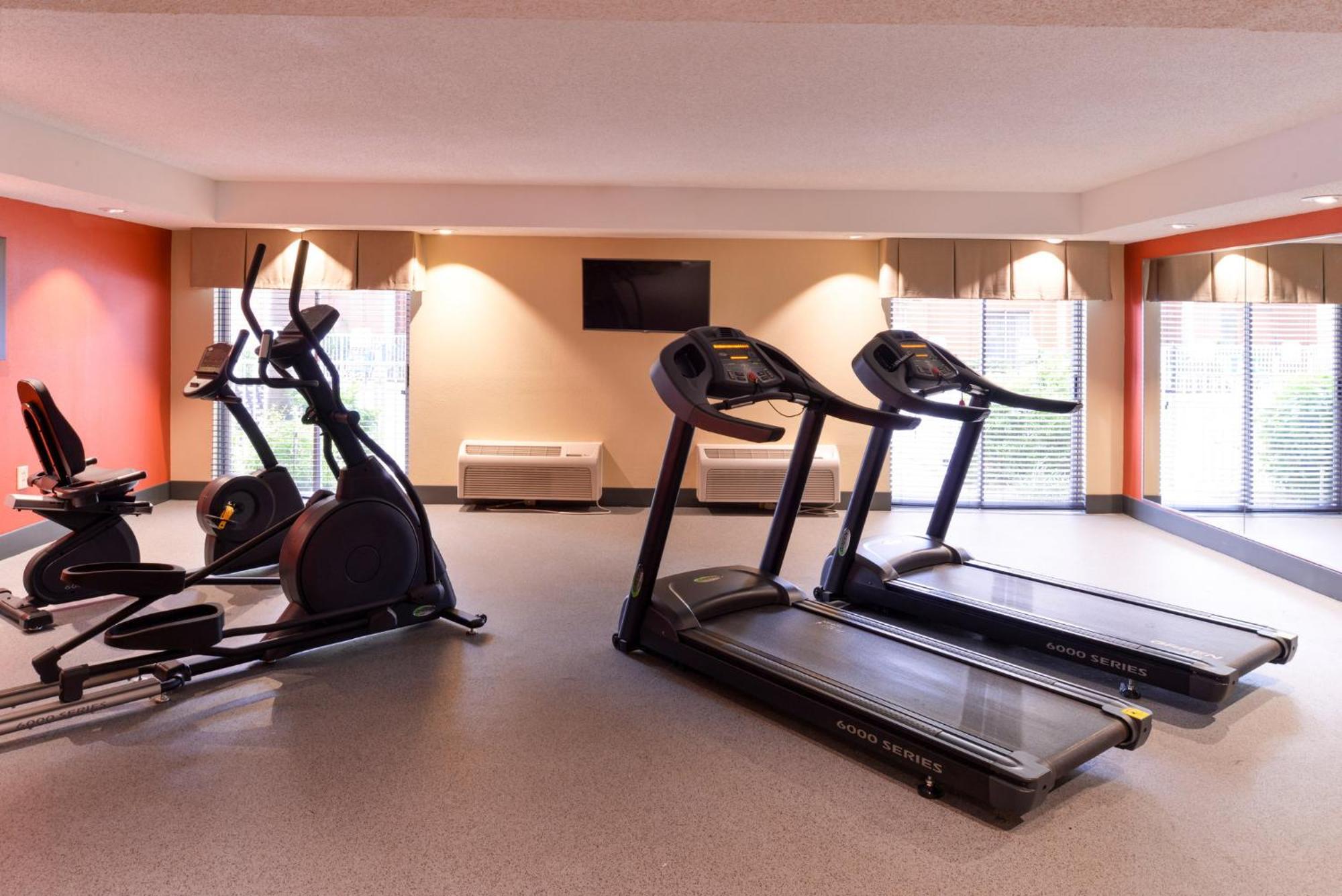 Holiday Inn Express Hotel Clearwater East - Icot Center By Ihg Пинеллас-Парк Экстерьер фото