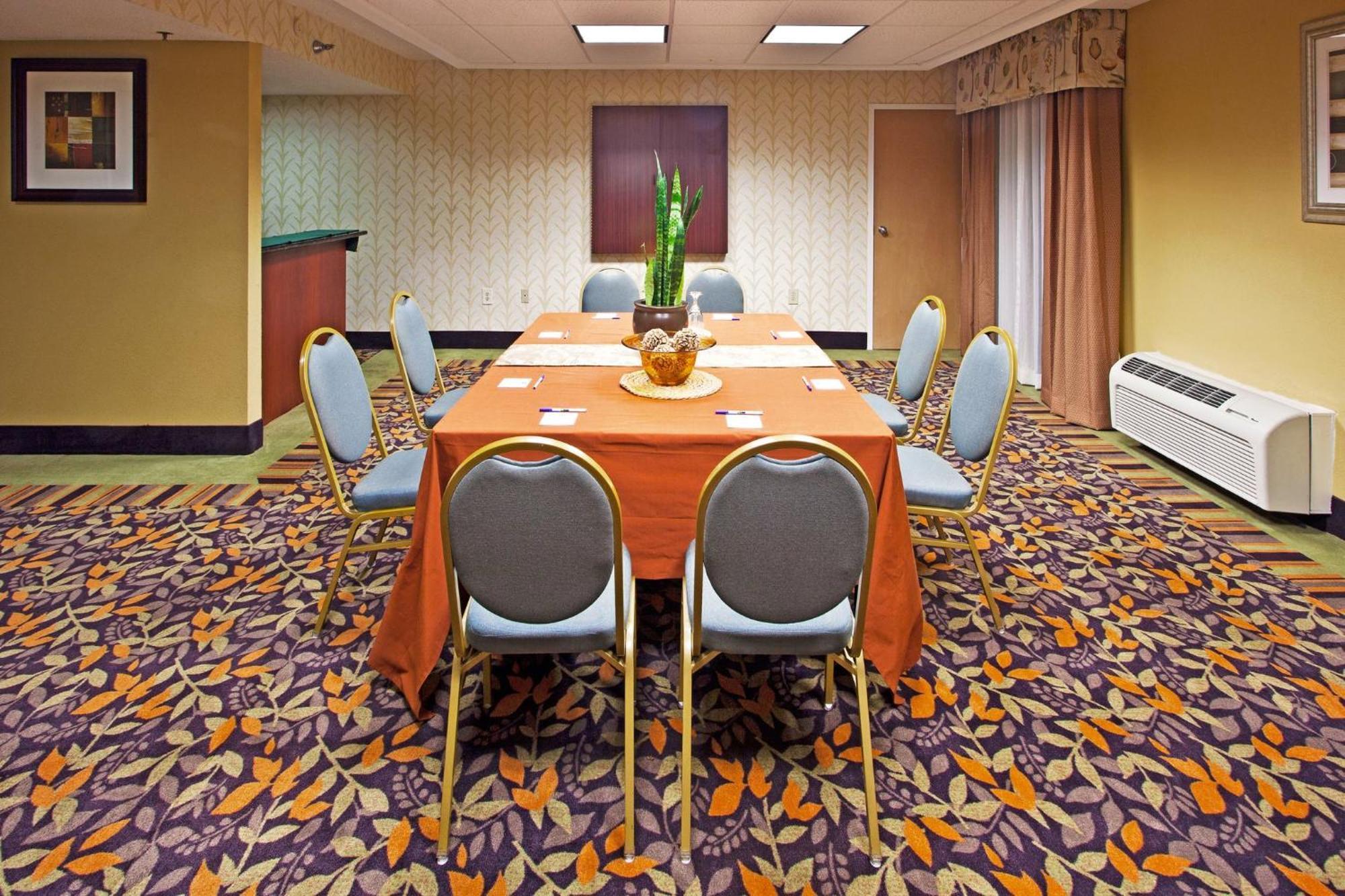 Holiday Inn Express Hotel Clearwater East - Icot Center By Ihg Пинеллас-Парк Экстерьер фото