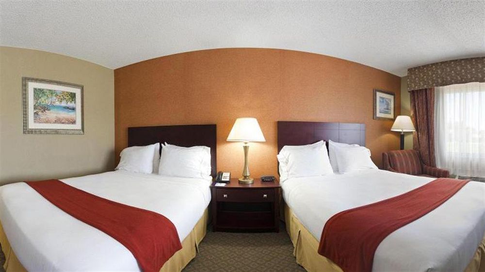 Holiday Inn Express Hotel Clearwater East - Icot Center By Ihg Пинеллас-Парк Экстерьер фото
